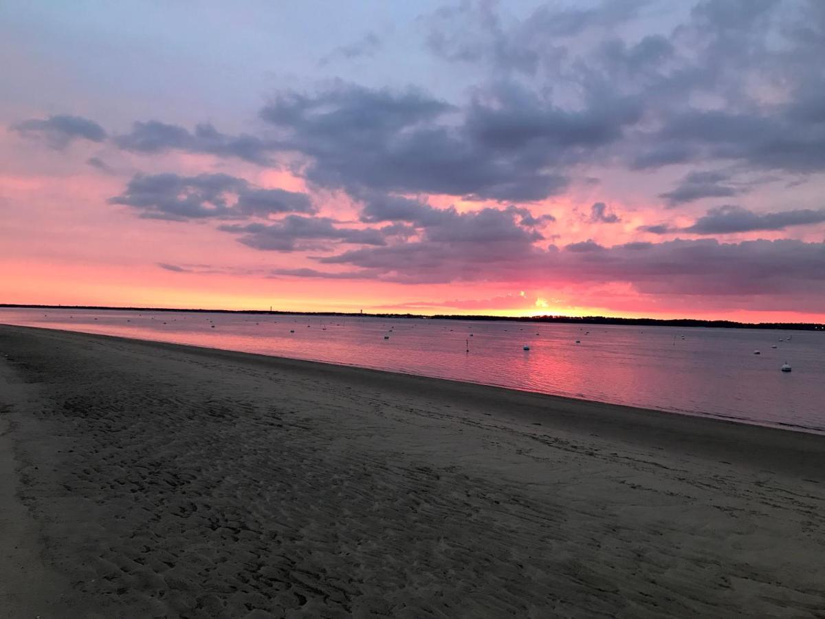 Appartement Les Pieds Dans L Eau Acces Direct Plage Pereire, Parking Gratuit ,Wifi Arcachon Exterior photo