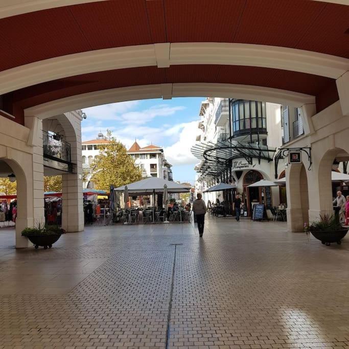 Appartement Les Pieds Dans L Eau Acces Direct Plage Pereire, Parking Gratuit ,Wifi Arcachon Exterior photo